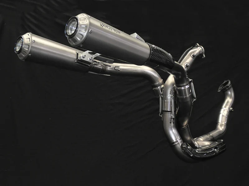 Échappement titane montage haut Vandemon Ducati Supersport 939
