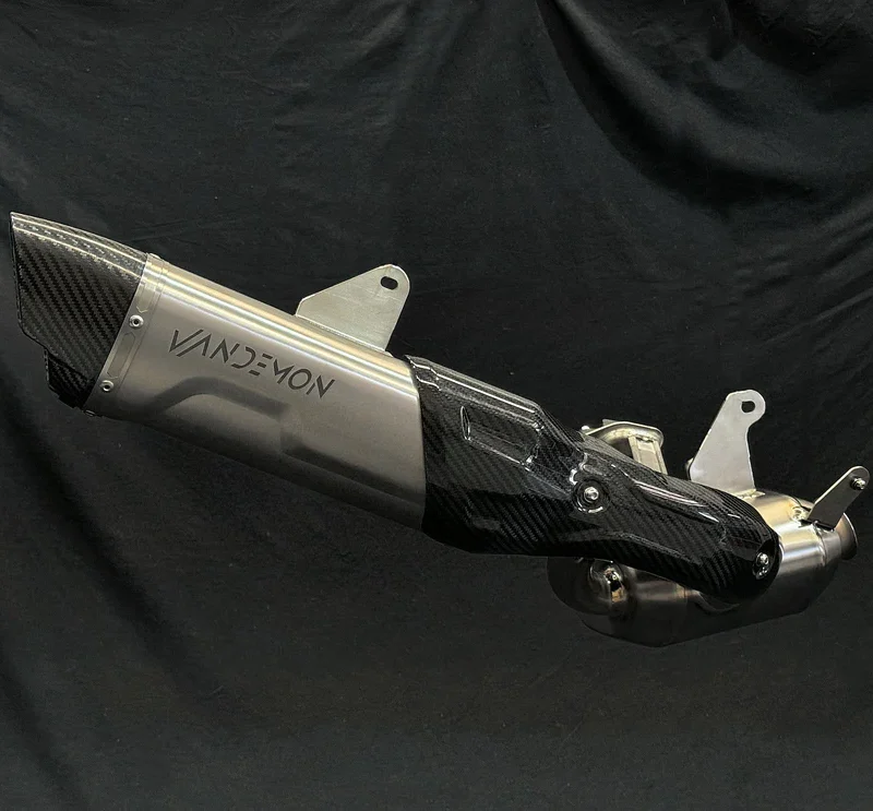 Silencieux bimodal en titane Vandemon Stealth pour Triumph Speed Triple 1200RS & RR
