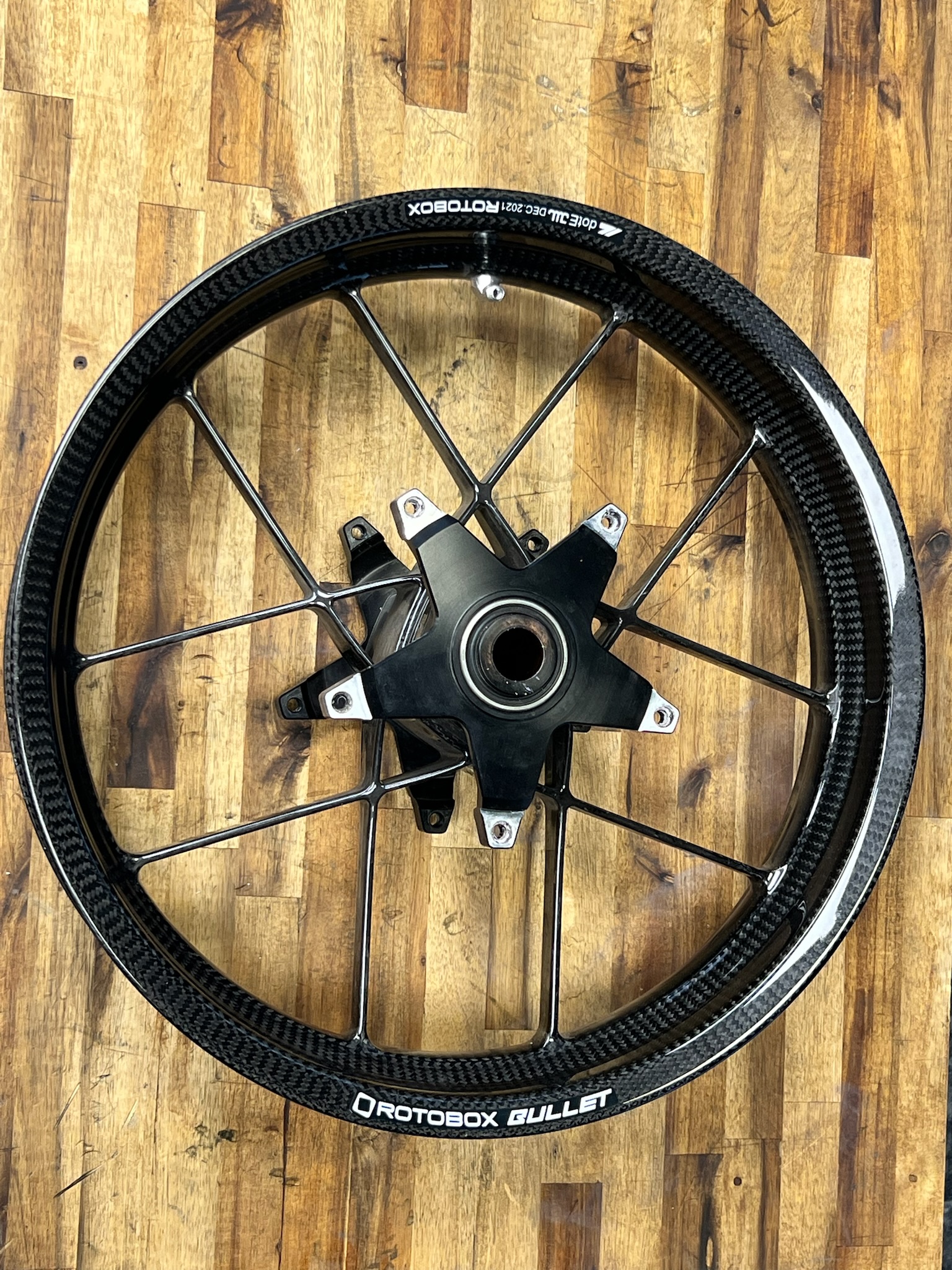 Paire de jantes carbone Rotobox Bullet Kawasaki H2 2016 et + d’occasion – Contrôlées et vérifiées