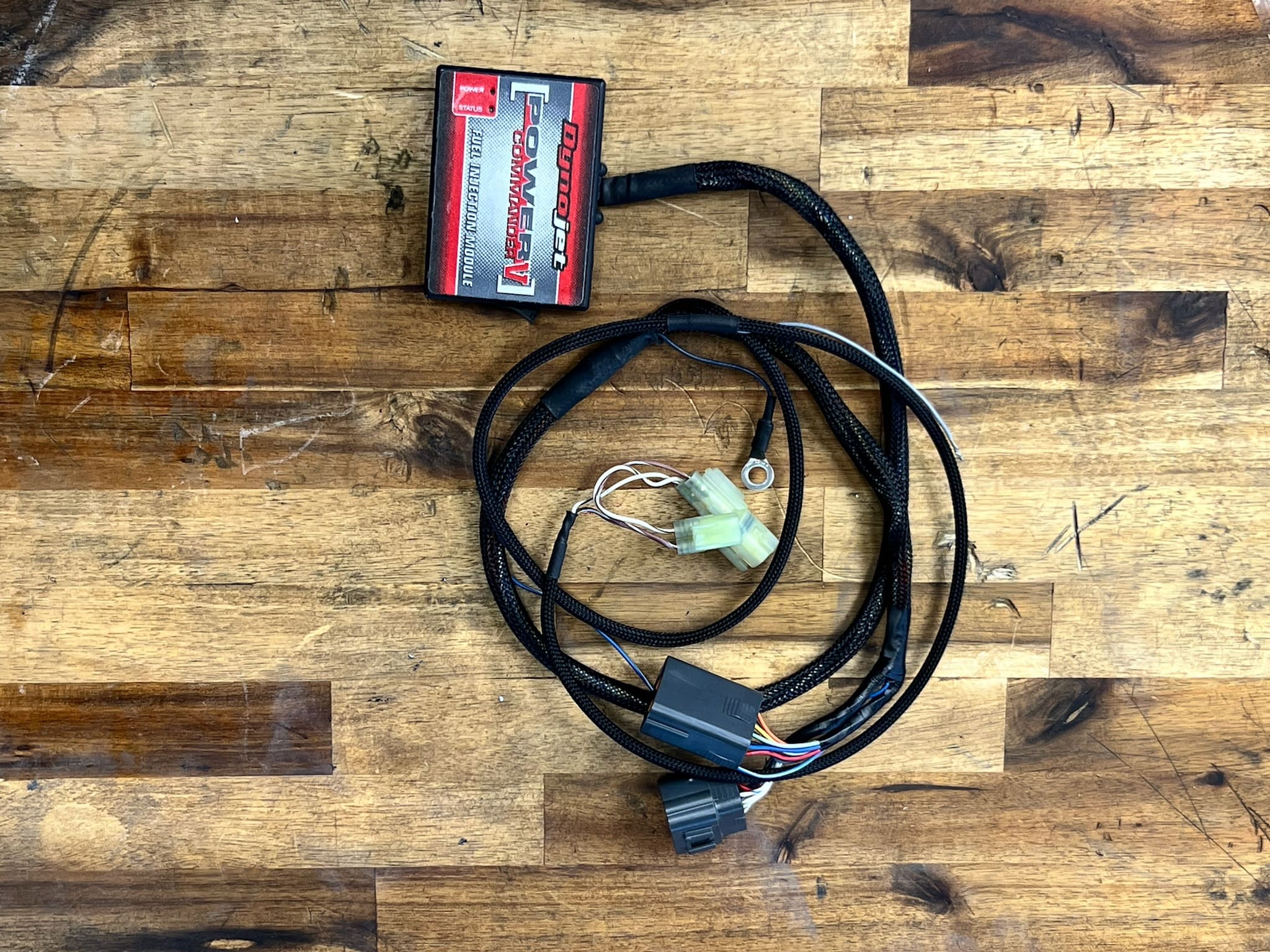 Power Commander 5 Suzuki Hayabusa 2008 d’occasion – Contrôlé et vérifié