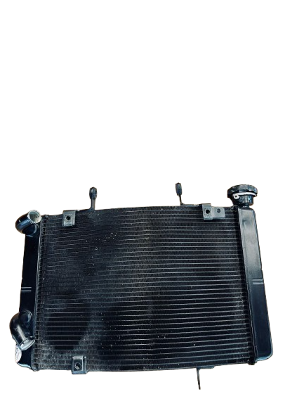 Radiateur d’eau d’origine Kawasaki ZH2 2020–2026 d’occasion – Contrôlé et vérifié