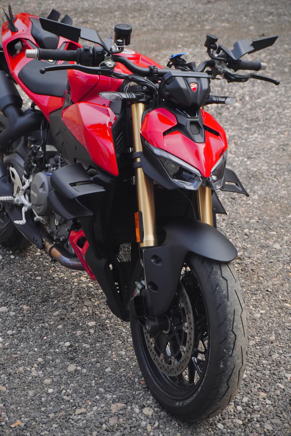 Winglets latéraux 2.0 Ducati Streetfighter V2 2025 – Image 2