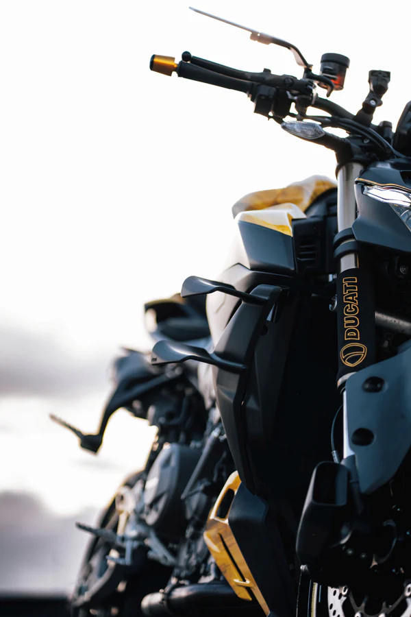 Winglets latéraux Ducati Streetfighter V2 2025 – Image 4