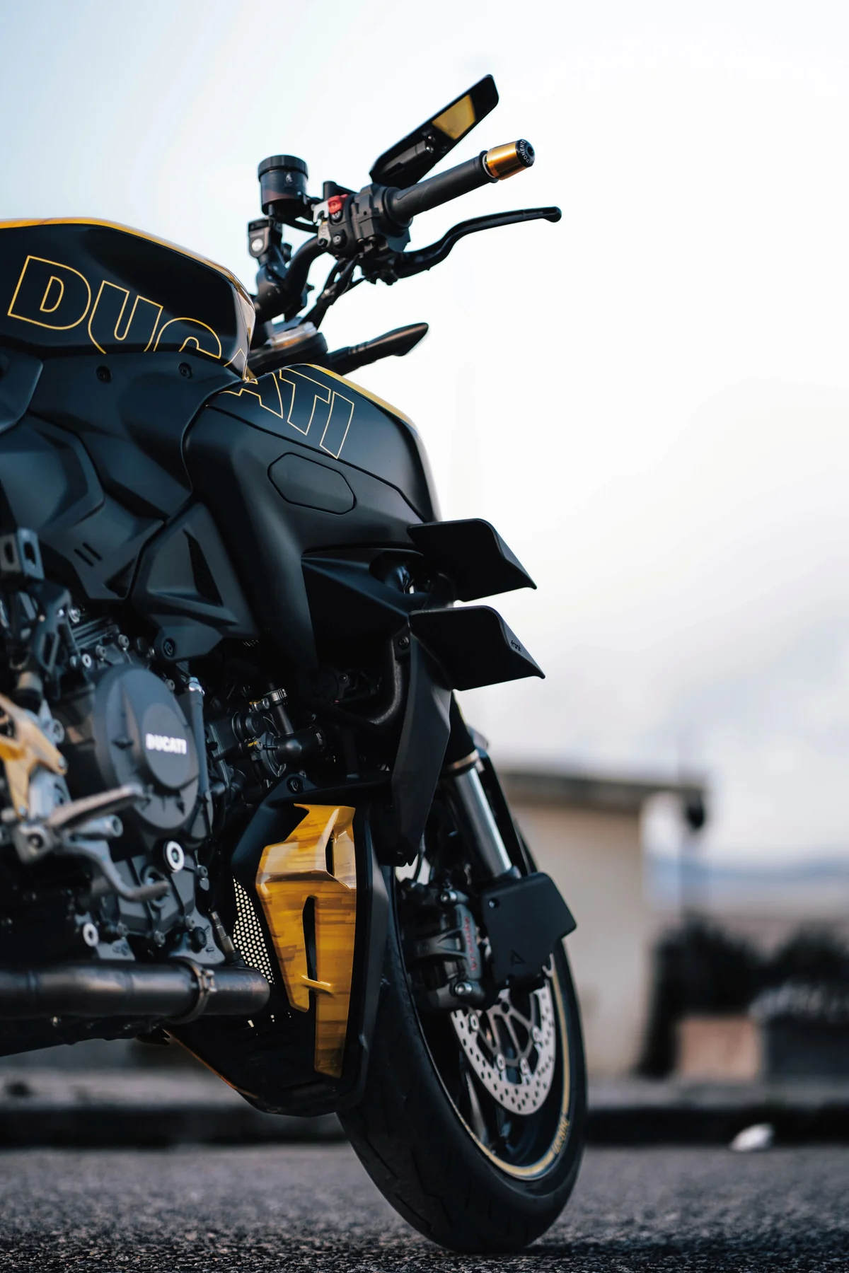 Winglets latéraux Ducati Streetfighter V2 2025 – Image 6
